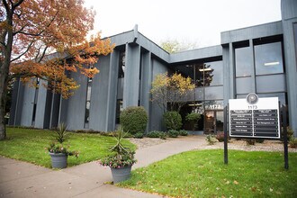 1173 Pittsford Victor Rd, Pittsford, NY for lease Interior Photo- Image 2 of 7