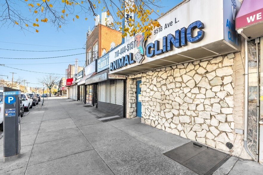 9518 Avenue L, Brooklyn, NY for lease - Building Photo - Image 2 of 15