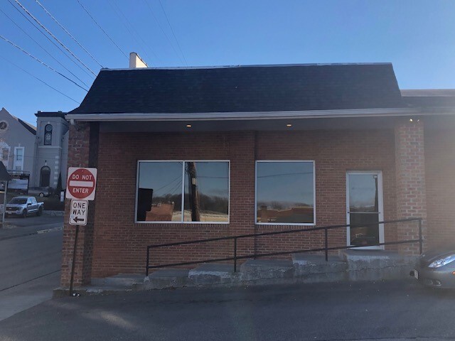 116 3rd Ave, Radford, VA for lease - Building Photo - Image 1 of 4