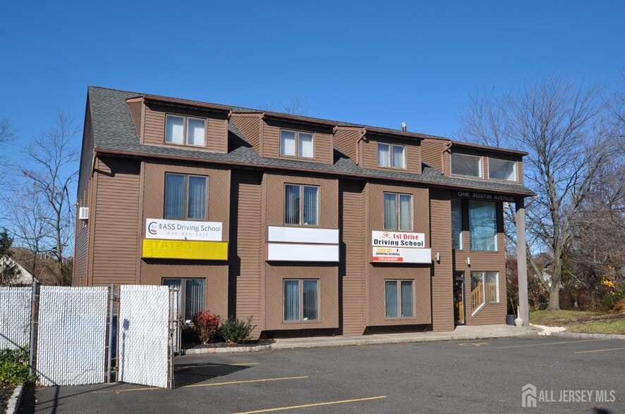 1 Austin Ave, Iselin, NJ for lease - Building Photo - Image 3 of 12