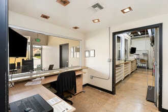 1601 S La Brea Ave, Los Angeles, CA for lease Building Photo- Image 1 of 28