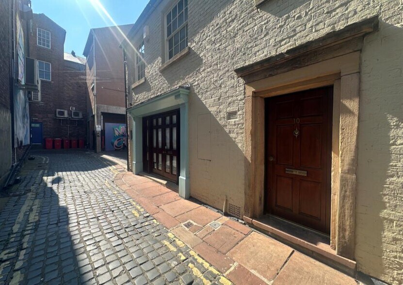 9 Friars Ct, Carlisle à louer - Photo du bâtiment - Image 2 de 2