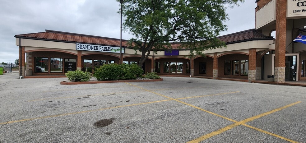 1390 Walker Rd, Windsor, ON for lease - Building Photo - Image 2 of 8