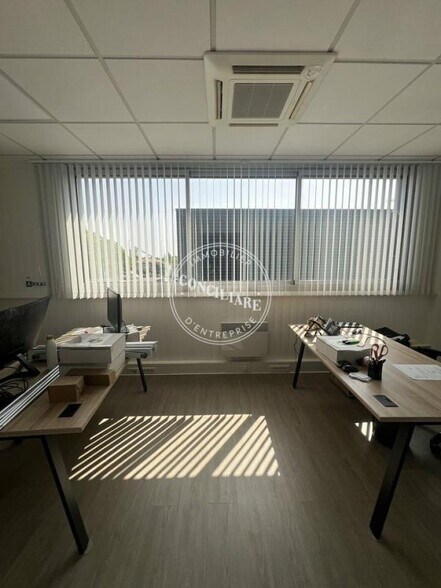 6 Rue Des Charrons, Blagnac for lease - Interior Photo - Image 1 of 4