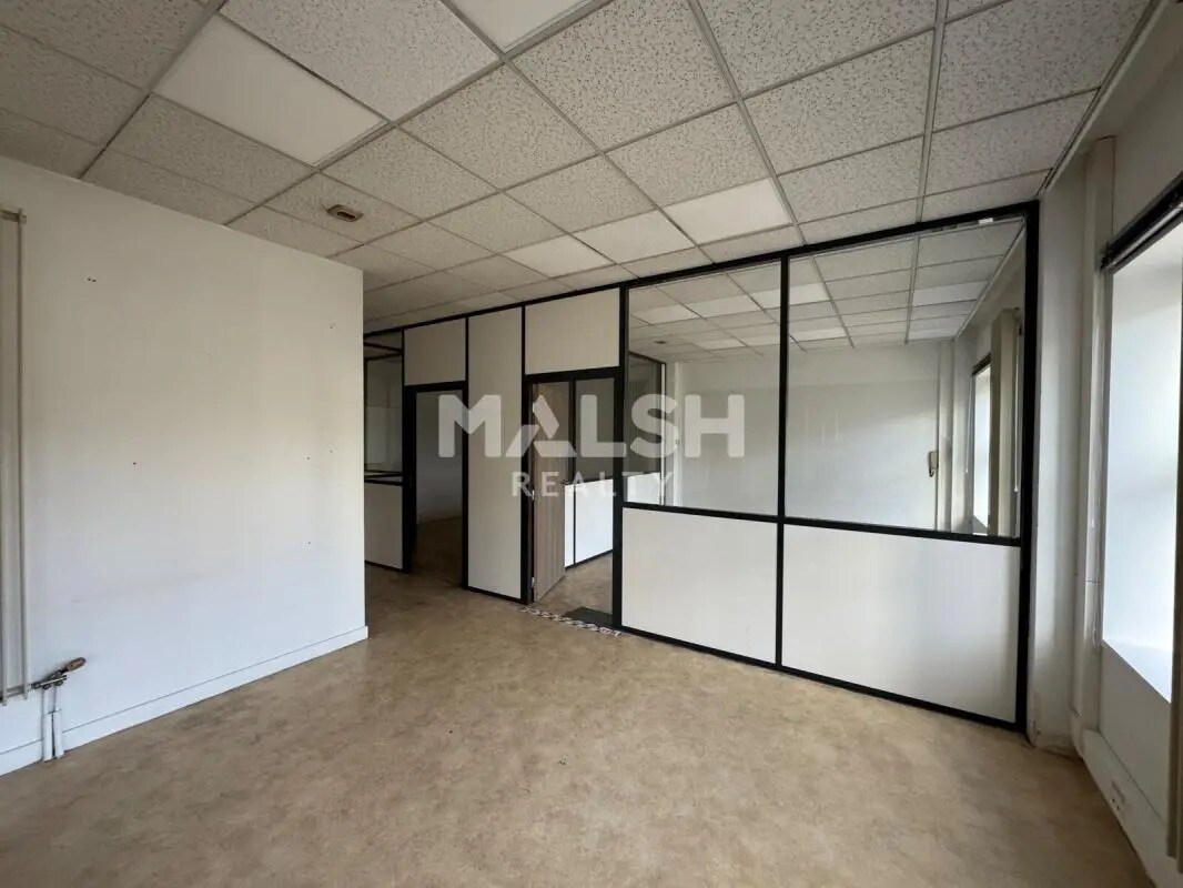 Office in Saint-Étienne for lease Interior Photo- Image 1 of 6
