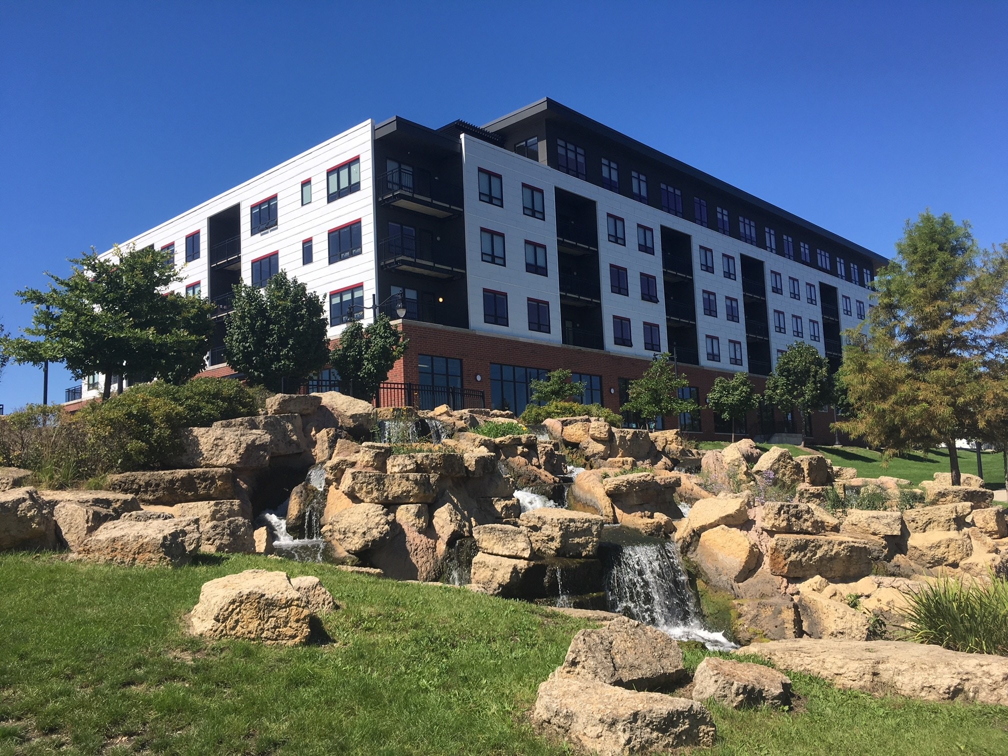 302-310 S 1st St, Champaign, IL for lease Primary Photo- Image 1 of 10