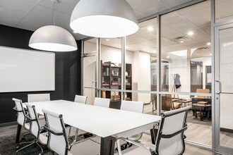 807 Brazos St, Austin, TX for lease Interior Photo- Image 2 of 11