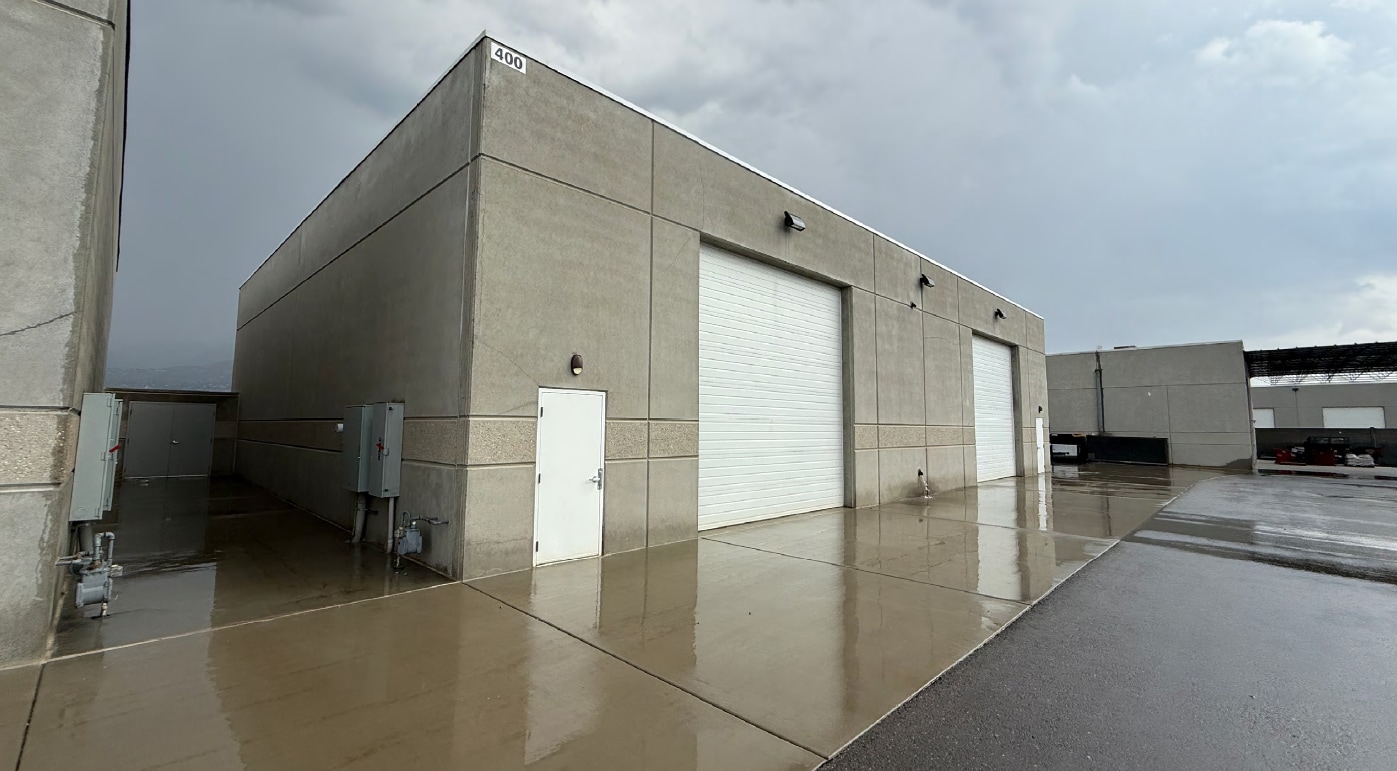 983 N 675 W, North Salt Lake, UT for lease Interior Photo- Image 1 of 3