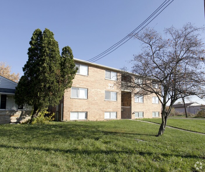 1928 Agler Rd, Columbus, OH à vendre - Photo du bâtiment - Image 2 de 31