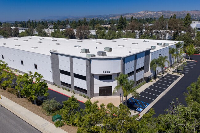 Plus de détails pour 3987 Heritage Oak Ct, Simi Valley, CA - Industriel à louer