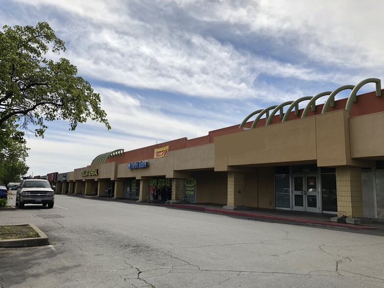 7919-7981 Auburn Blvd, Citrus Heights, CA for lease - Building Photo - Image 1 of 4