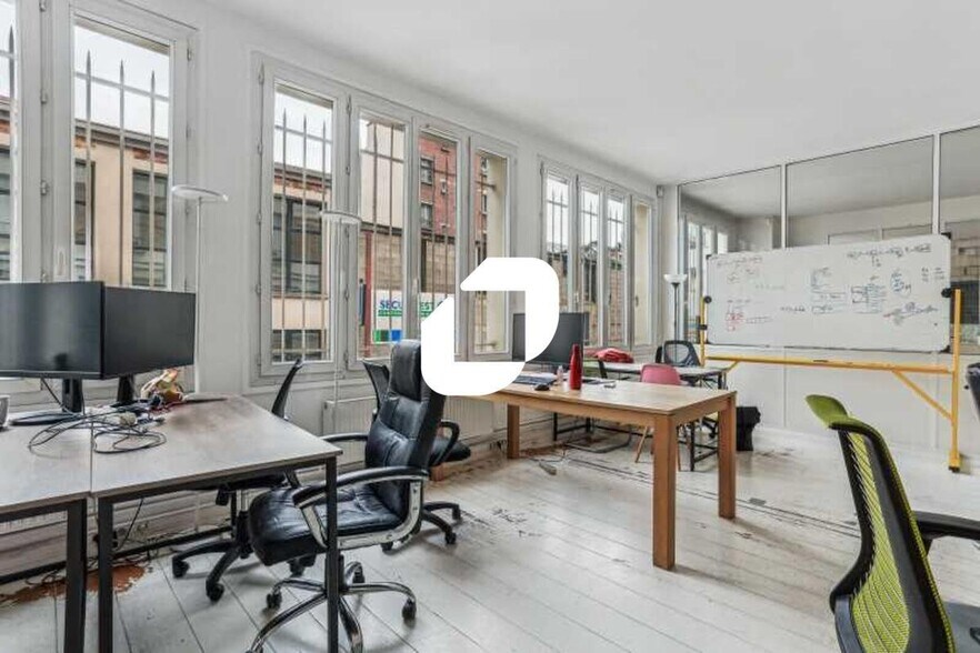Bureau dans Boulogne-Billancourt à louer - Photo du bâtiment - Image 3 de 8