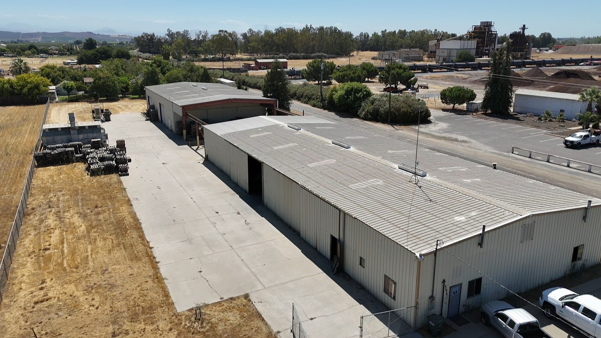 43016 Road 68, Reedley, CA for lease Building Photo- Image 1 of 6
