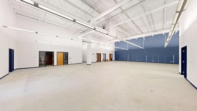 6619 W Calumet Rd, Milwaukee, WI for lease Building Photo- Image 1 of 16