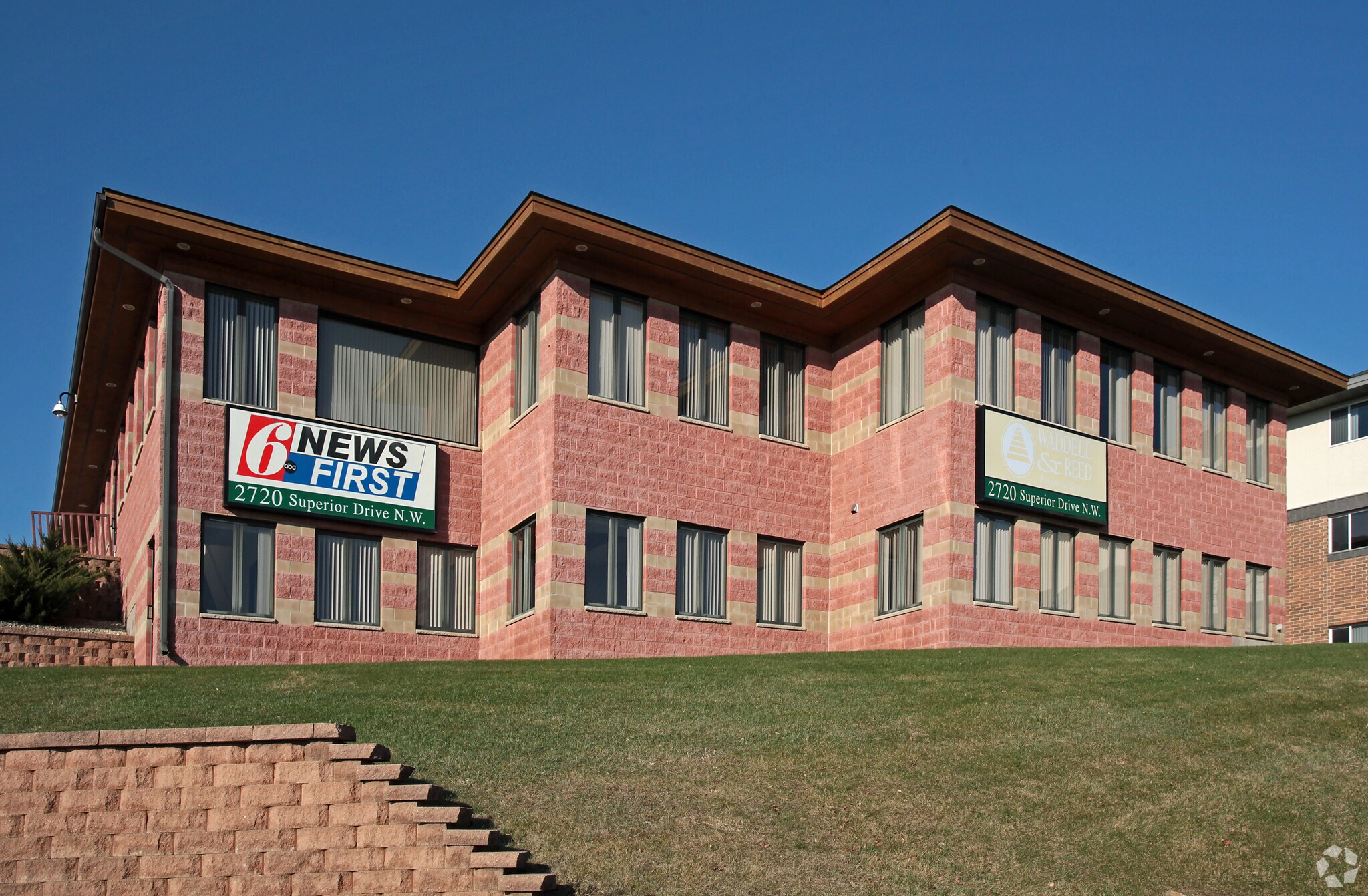 2720 Superior Dr NW, Rochester, MN à louer Photo du bâtiment- Image 1 de 40