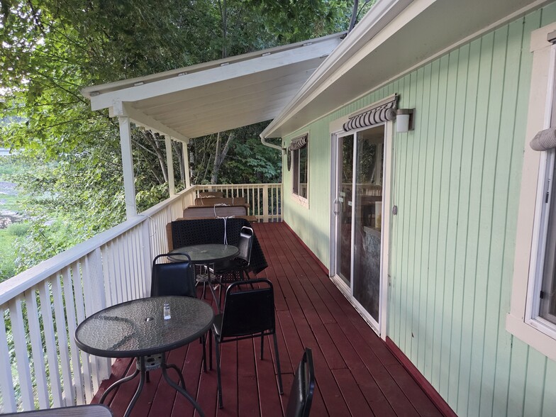 11424 Oregon 138, Oakland, OR for sale - Building Photo - Image 2 of 7