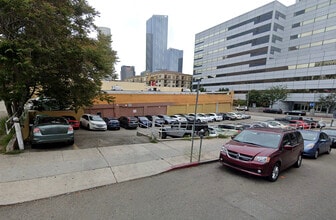 1147 W 7th St, Los Angeles, CA à louer Photo du bâtiment- Image 2 de 2