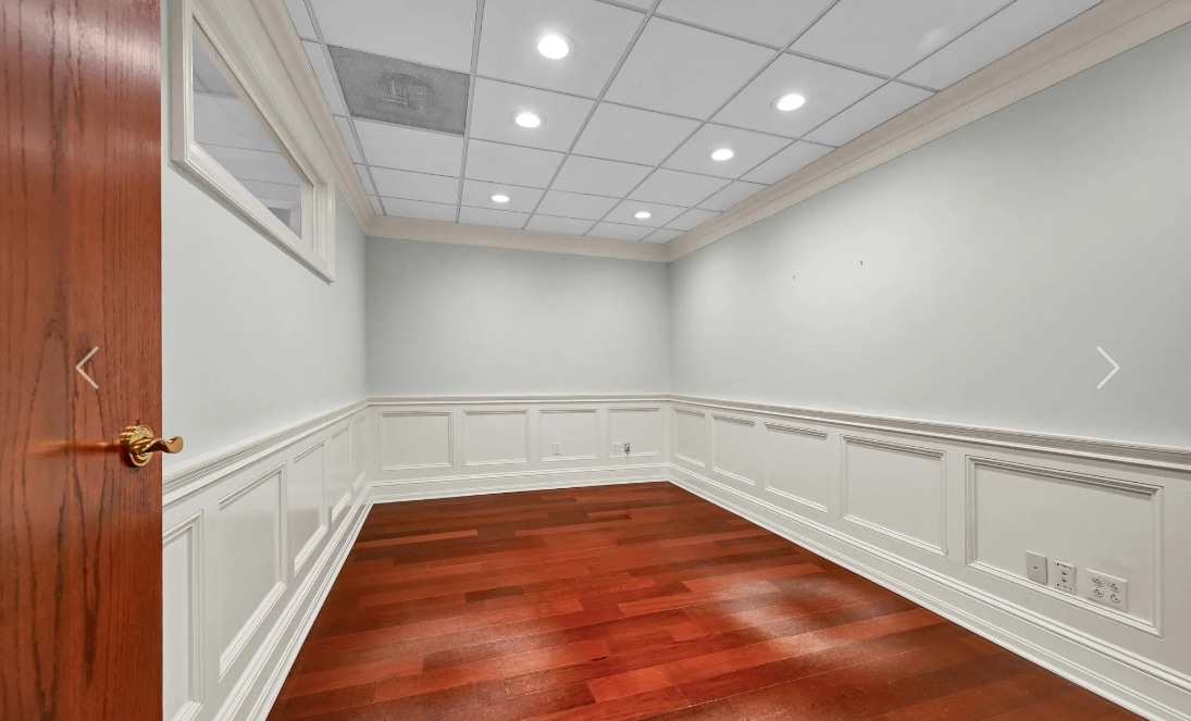 90 Grove St, Ridgefield, CT 06877 - Unit 102 - - Interior Photo - Image 2 of 9