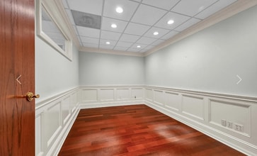 90 Grove St, Ridgefield, CT for lease Interior Photo- Image 2 of 9