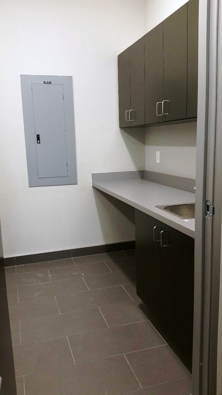 12725 W Indian School Rd, Avondale, AZ for lease Interior Photo- Image 1 of 5