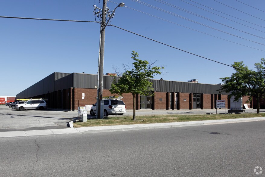 1635 Sismet Rd, Mississauga, ON à vendre - Photo principale - Image 1 de 1