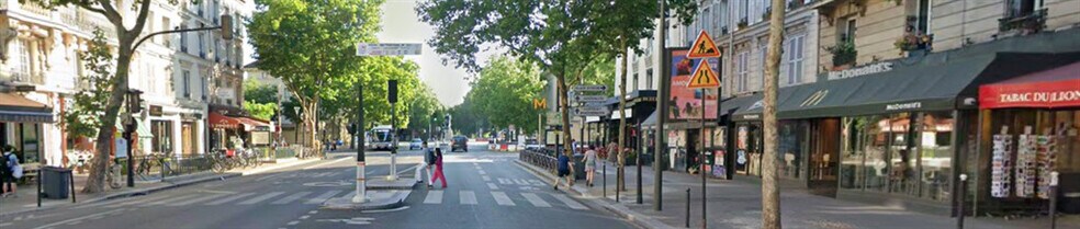 Commerce de détail dans Paris à louer - Photo du bâtiment - Image 2 de 2