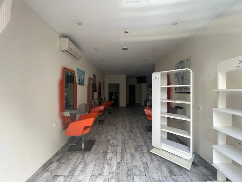 Bureau dans Villeurbanne à louer - Photo intérieure - Image 3 de 5