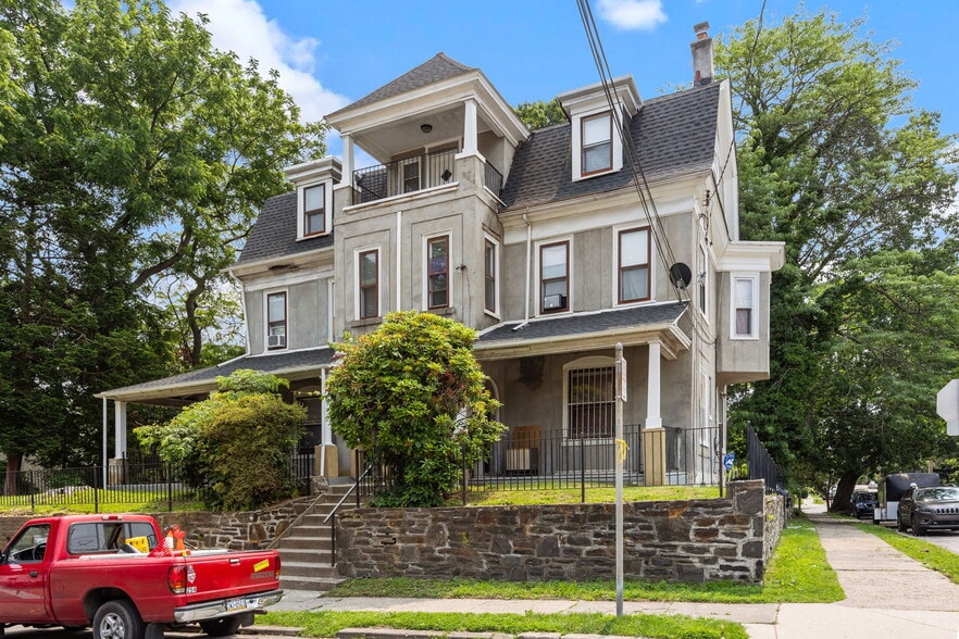 400 E Vernon Rd, Philadelphia, PA for sale - Building Photo - Image 1 of 73