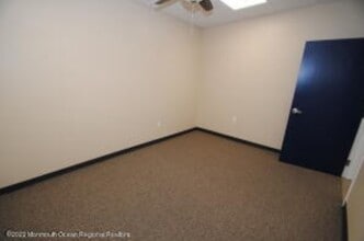 25 Main St, Toms River, NJ for lease Interior Photo- Image 2 of 4