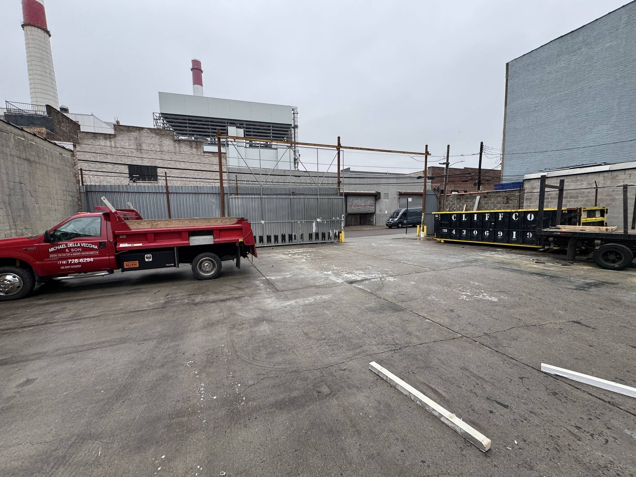 3722 10th St, Long Island City, NY à louer Photo du bâtiment- Image 1 de 8