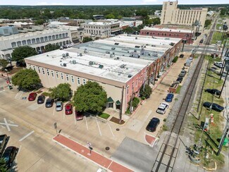 Plus de détails pour 106 E 26th St, Bryan, TX - Bureau à vendre