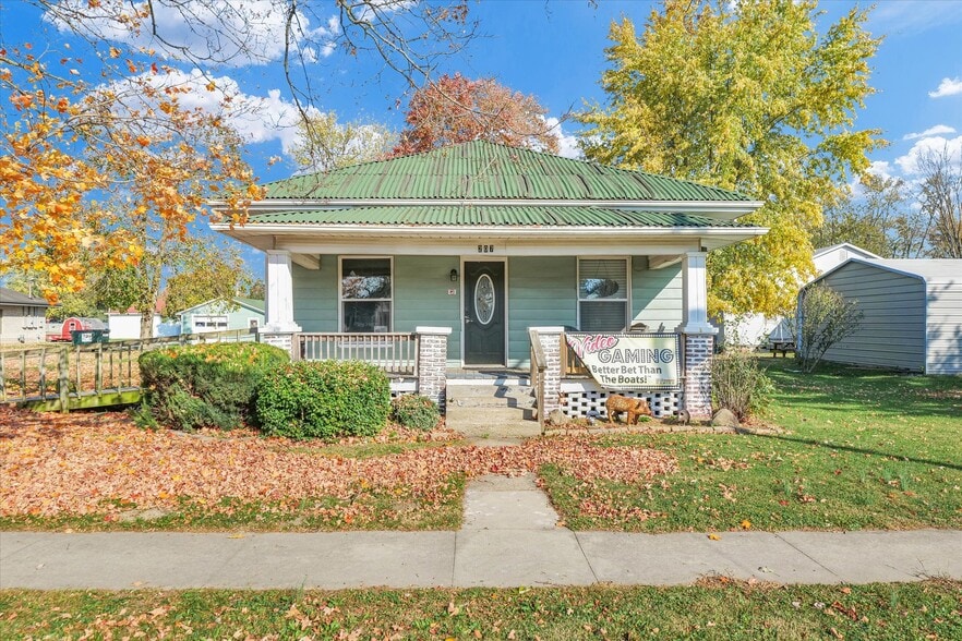 207 E Main St, Toledo, IL for sale - Building Photo - Image 2 of 17