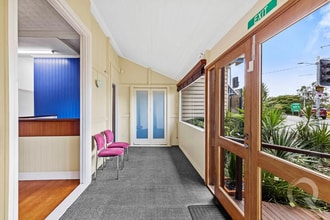 86 MacGregor Tce, Bardon for lease Interior Photo- Image 2 of 12