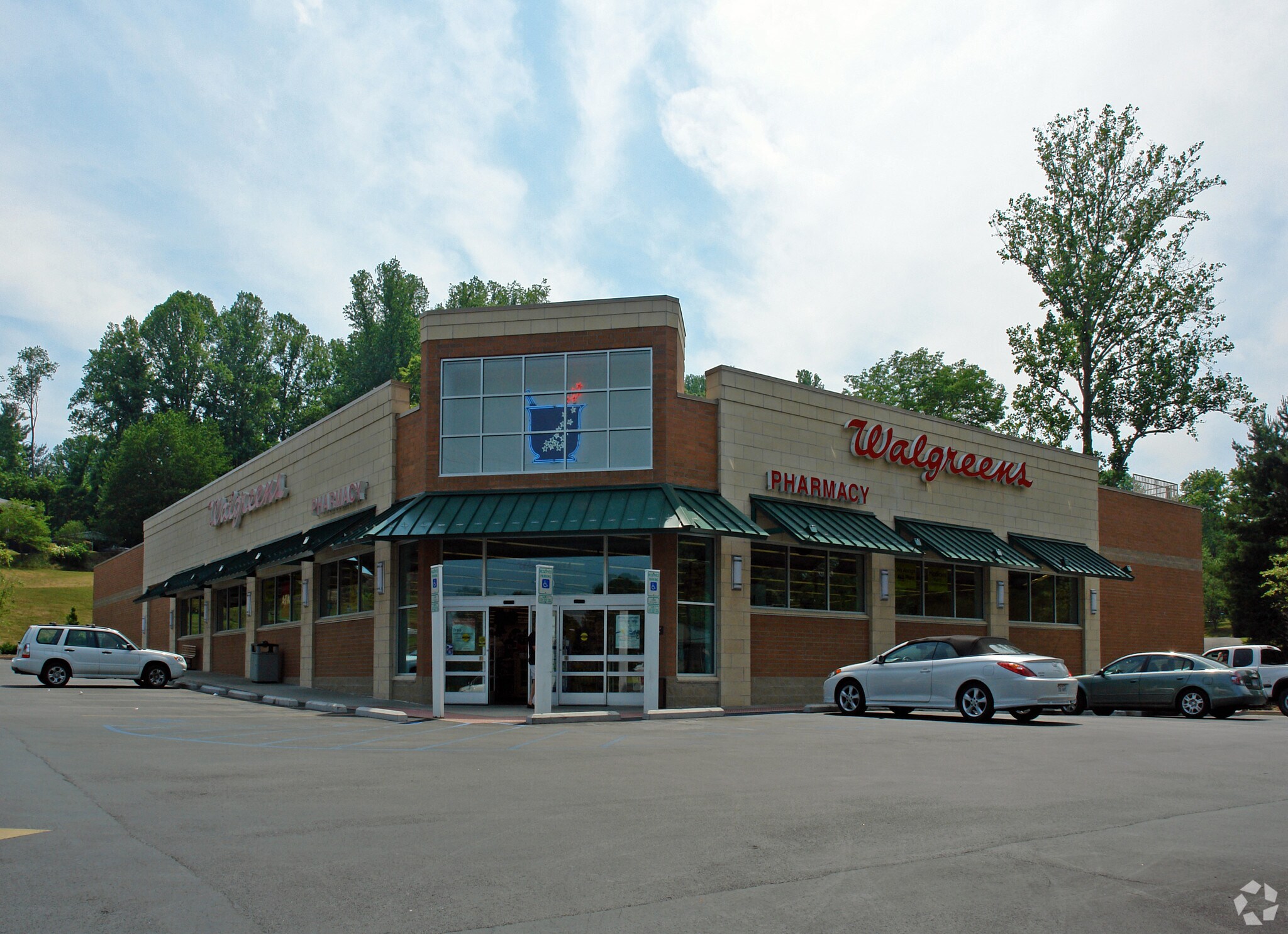 1460 Lee Hwy, Bristol, VA for sale Primary Photo- Image 1 of 1