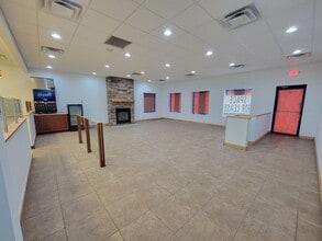 228 Paperjack Dr, New Richmond, WI for lease Interior Photo- Image 2 of 6