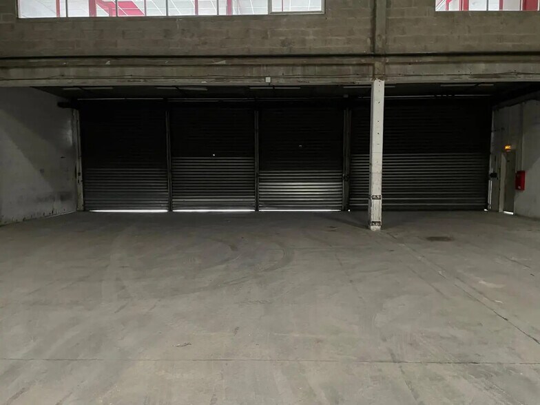 Flex dans Aulnay-sous-Bois à louer - Photo du bâtiment - Image 3 de 7