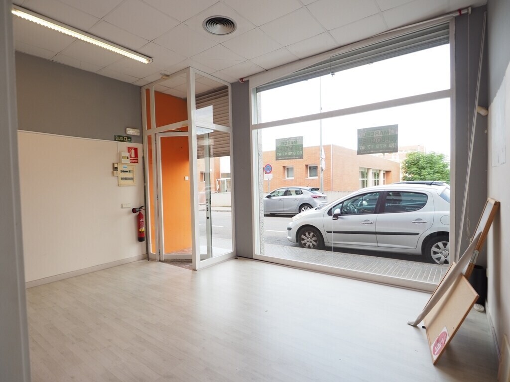 Retail in Les Franqueses del Vallès, Barcelona for lease Interior Photo- Image 1 of 11