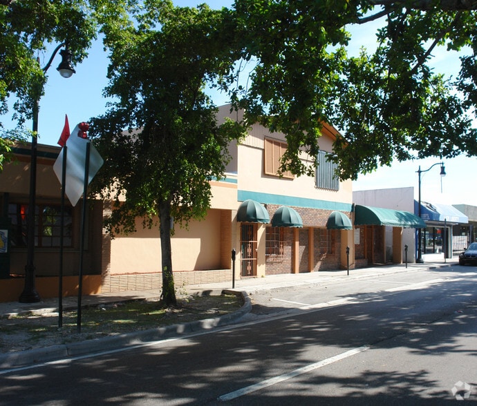 2279 Coral Way, Coral Gables, FL for sale - Building Photo - Image 2 of 2