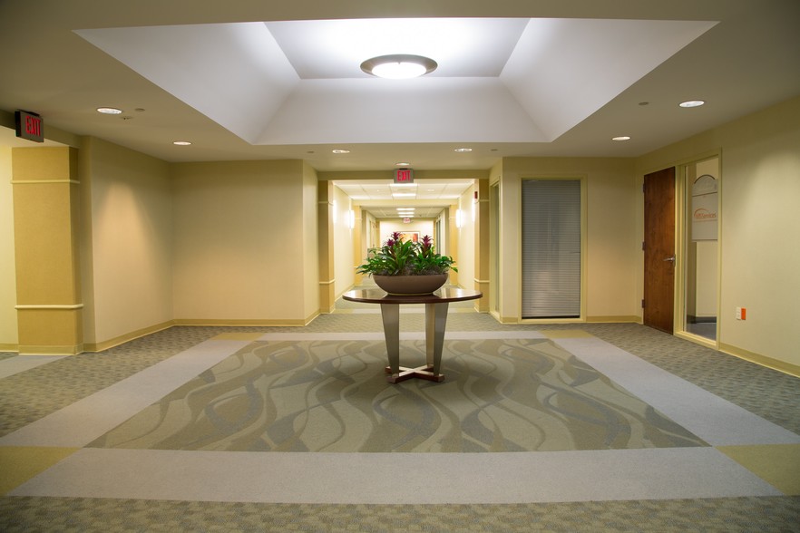 2 International Dr, Portsmouth, NH for lease - Interior Photo - Image 3 of 3