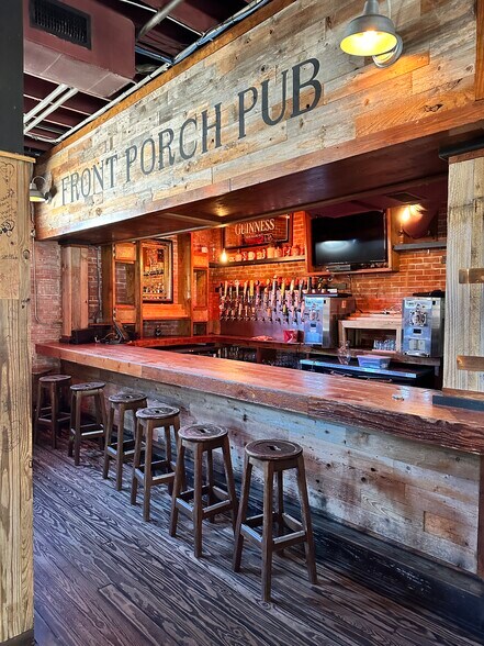 217 W Gray St, Houston, TX à louer - Photo intérieure - Image 2 de 11