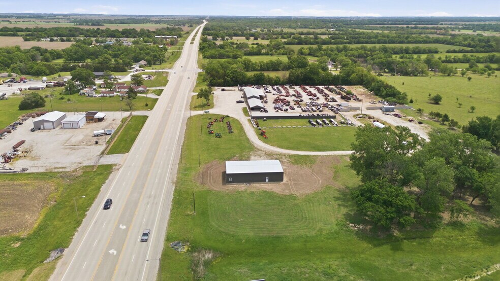 311 1st St, Iola, KS à vendre - Aérien - Image 2 de 22
