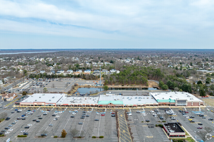 4075 US Highway 9, Howell, NJ for sale - Primary Photo - Image 1 of 1