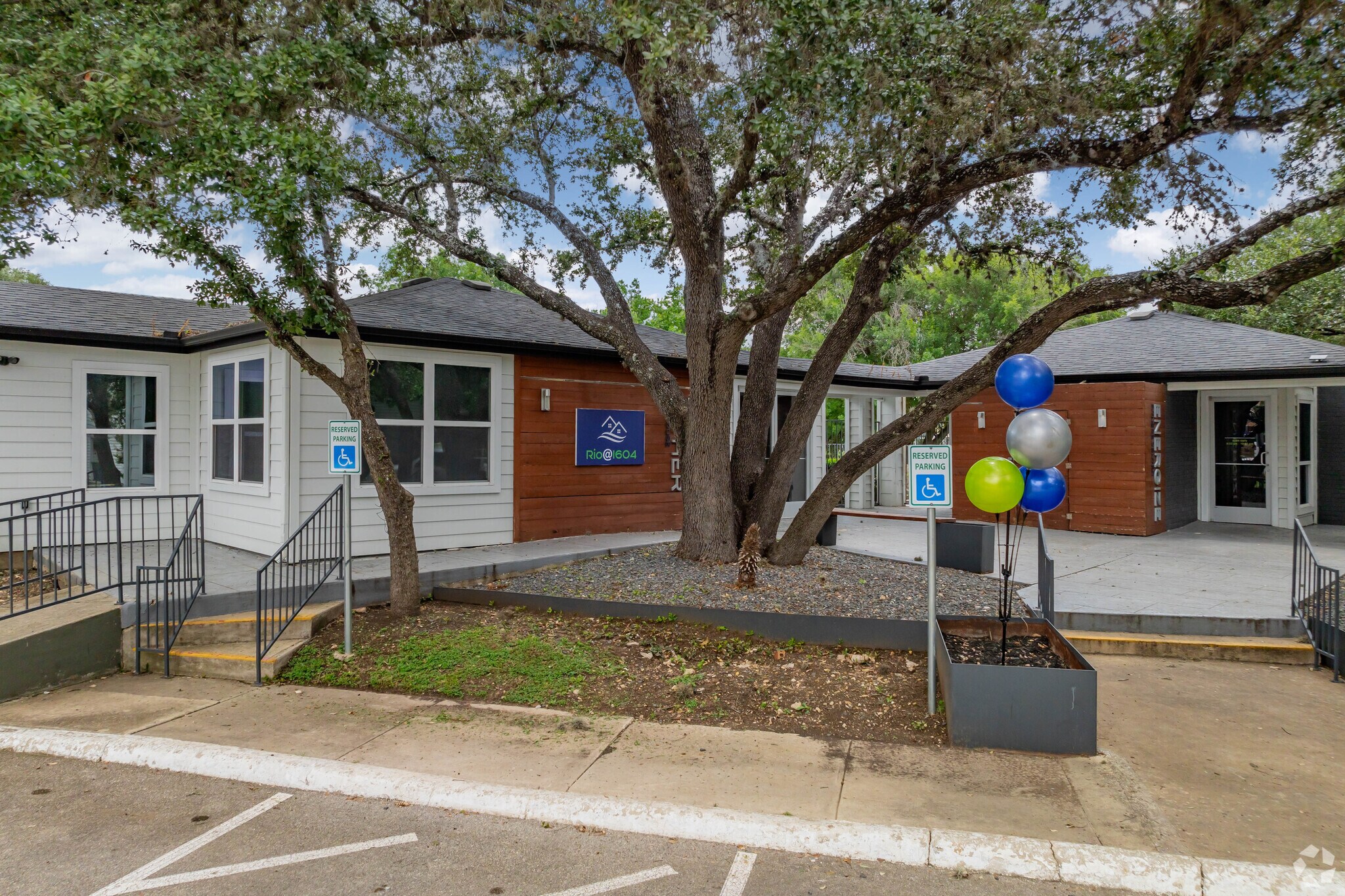 14900 Nacogdoches Rd, San Antonio, TX à vendre Photo du bâtiment- Image 1 de 39