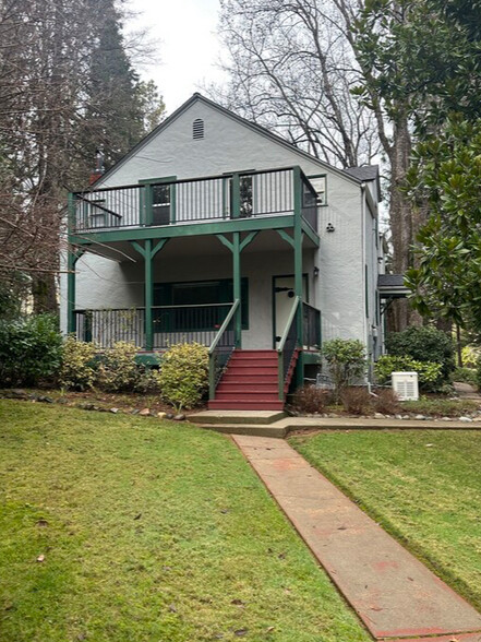 792 Searls Ave, Nevada City, CA à louer - Photo du bâtiment - Image 1 de 27