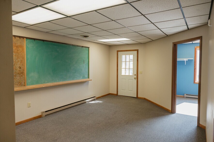 435 Main St E, Trimont, MN à vendre - Photo du bâtiment - Image 3 de 31