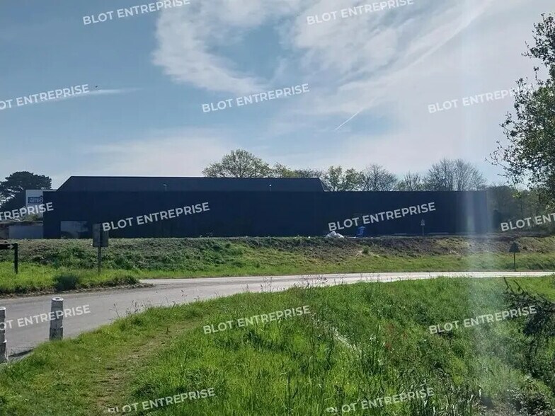 Flex in Quimper for lease - Building Photo - Image 3 of 7