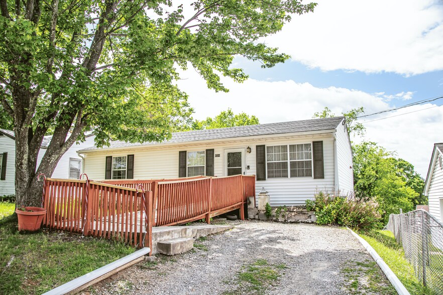 Roanoke VA - 27 Property Package portefeuille de 26 propriétés à vendre sur LoopNet.ca - Photo du bâtiment - Image 2 de 27