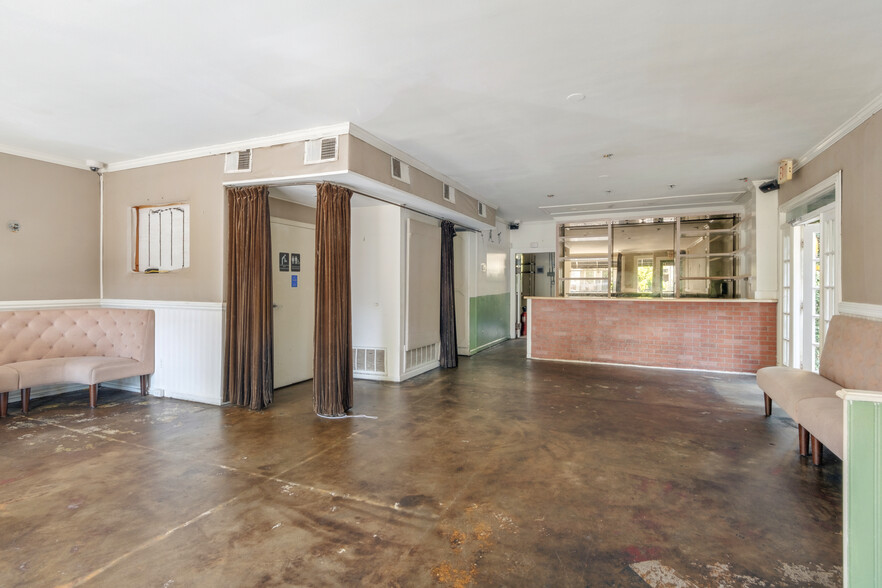 5015 Magazine St, New Orleans, LA for lease - Building Photo - Image 3 of 14