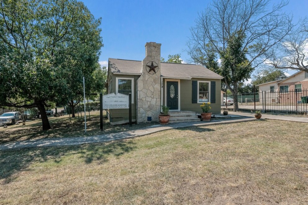 174 Sherwood Dr, San Antonio, TX for lease Primary Photo- Image 1 of 18