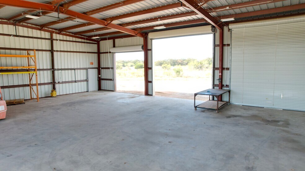3153 W Ammann Rd, Bulverde, TX à louer - Photo intérieure - Image 3 de 17